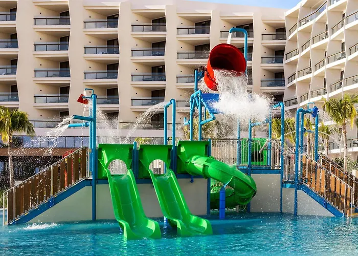 Hilton Cancun, An Resort 5*